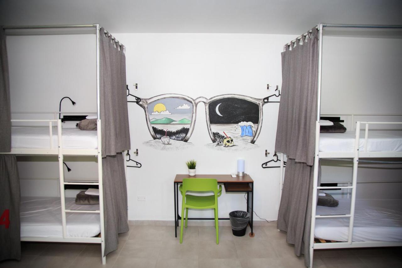 Nomada Beach Hostel- Isla Verde San Juan Dış mekan fotoğraf